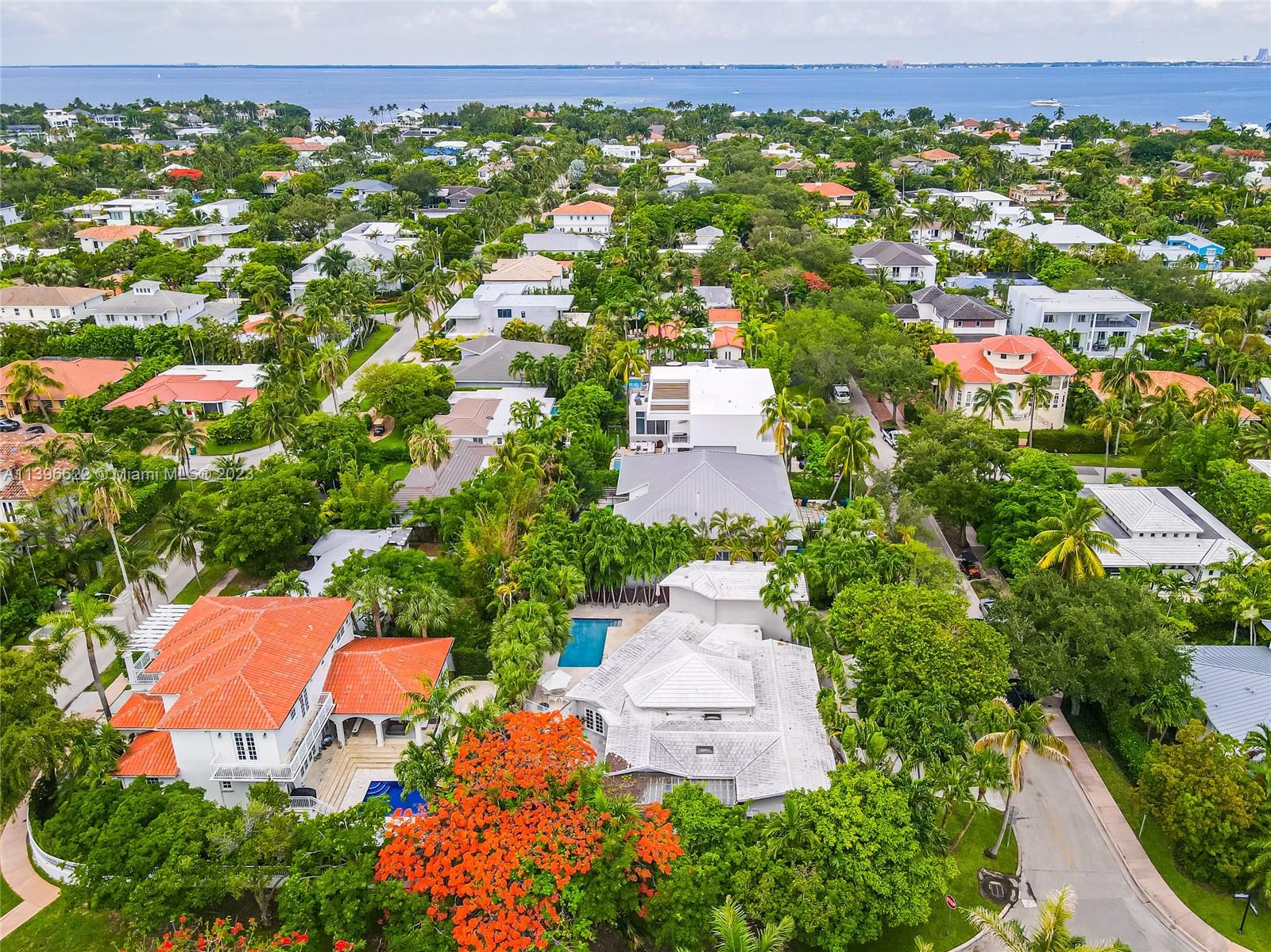 TROPICAL ISLE HOMES SUB - Residential