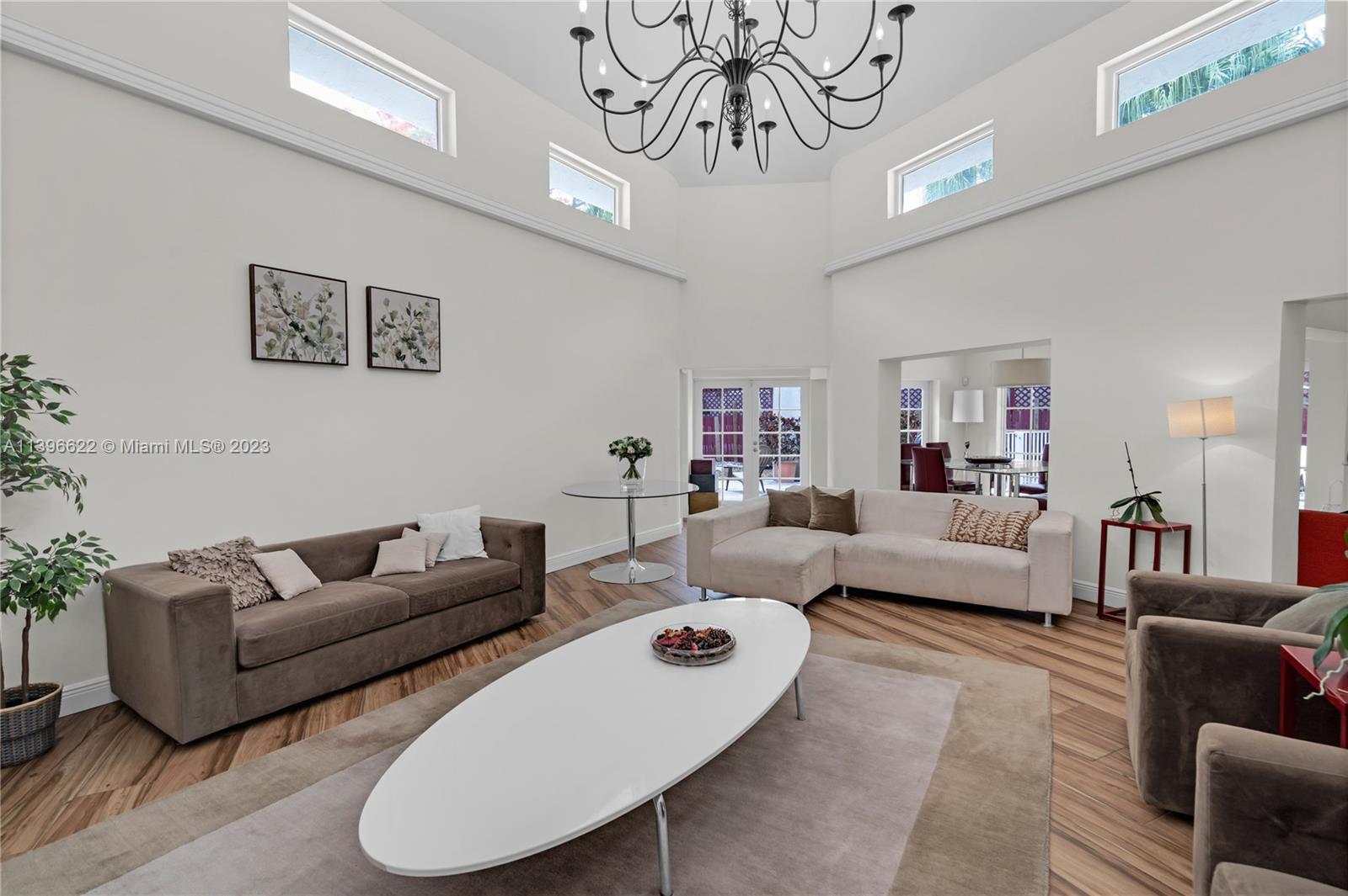 TROPICAL ISLE HOMES SUB - Residential