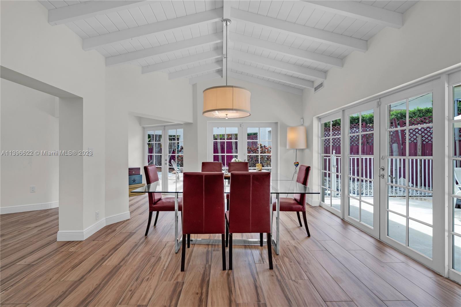 TROPICAL ISLE HOMES SUB - Residential