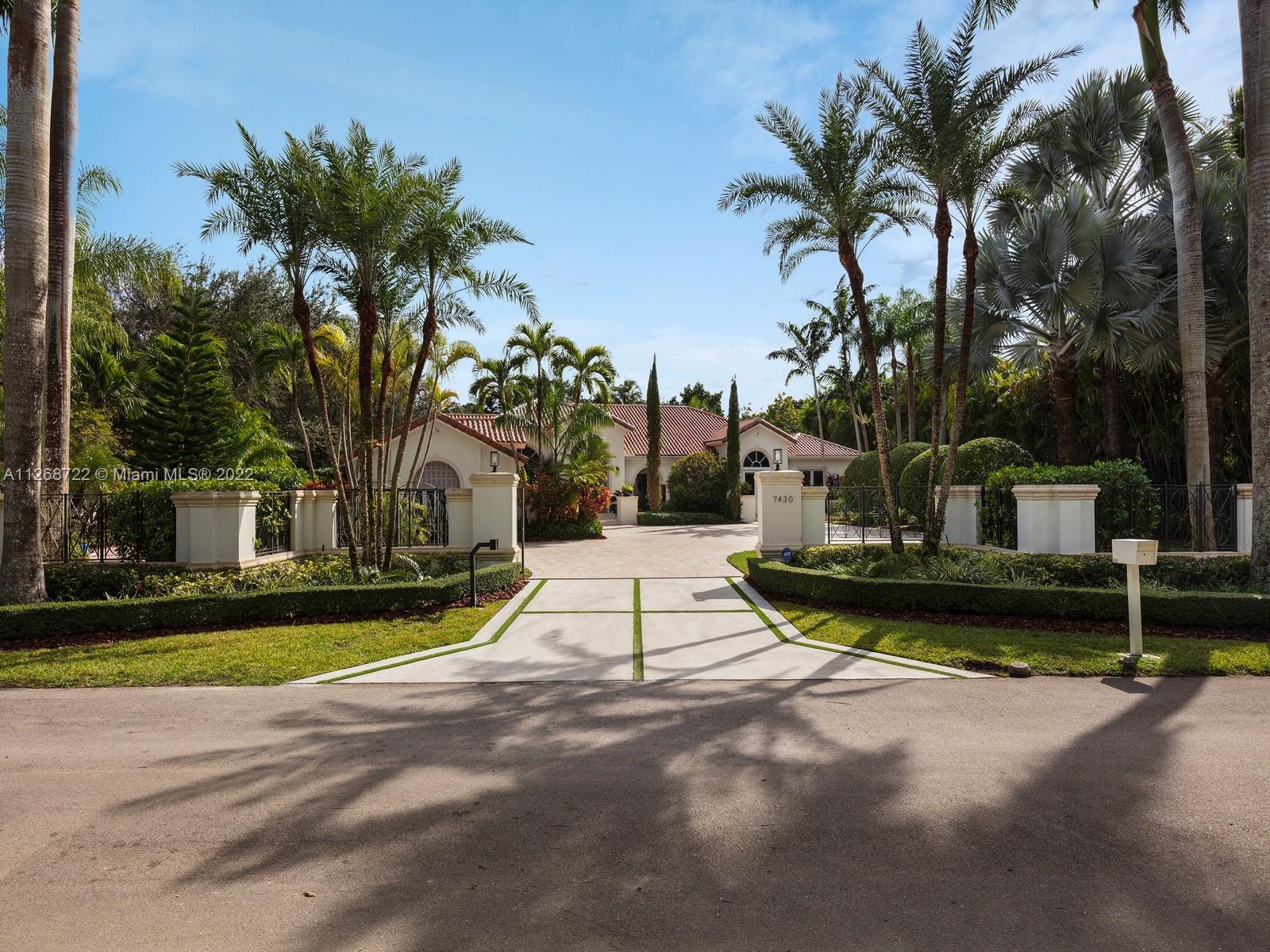 MELNOR ESTATES - Residential