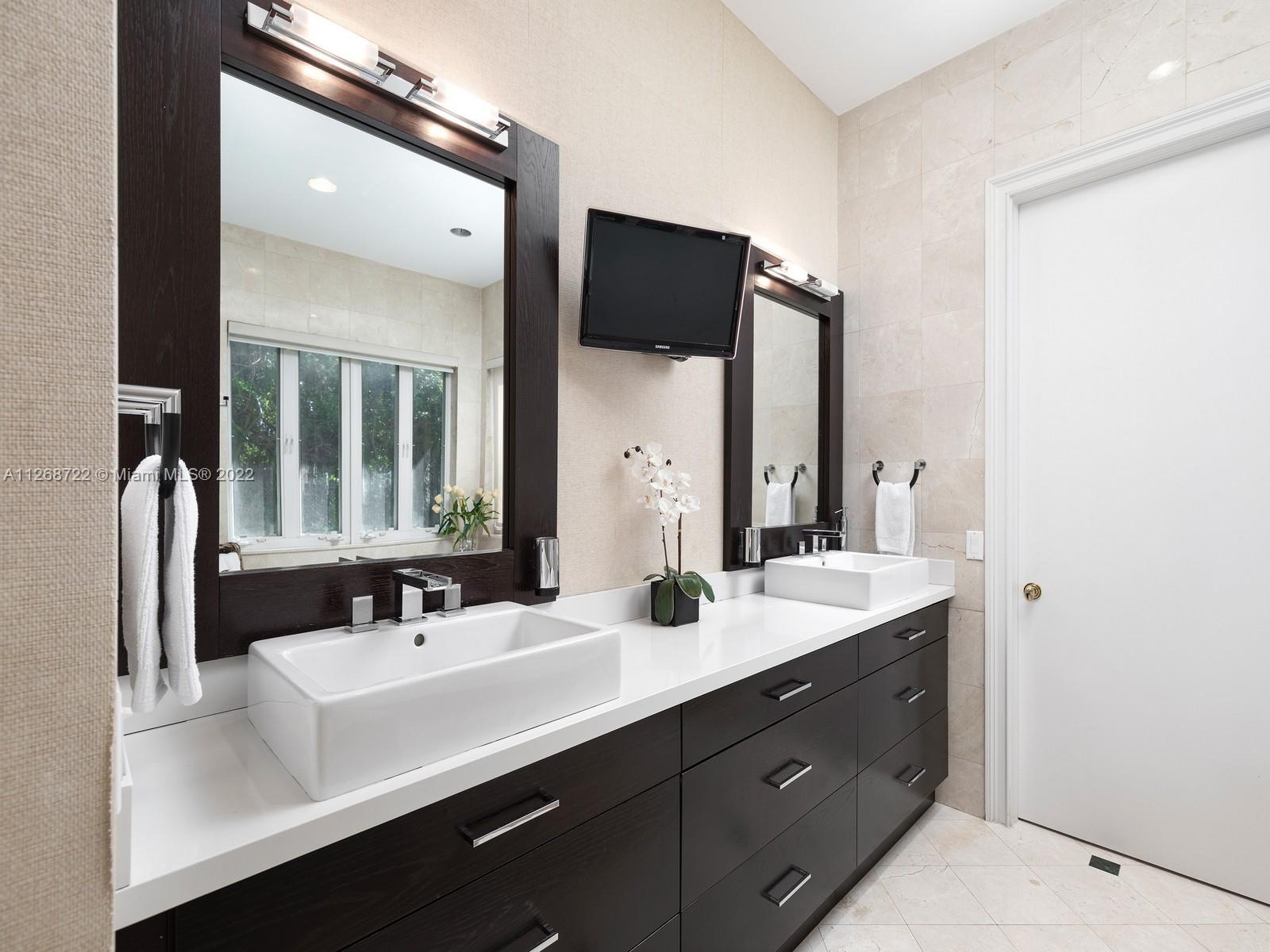 MELNOR ESTATES - Residential