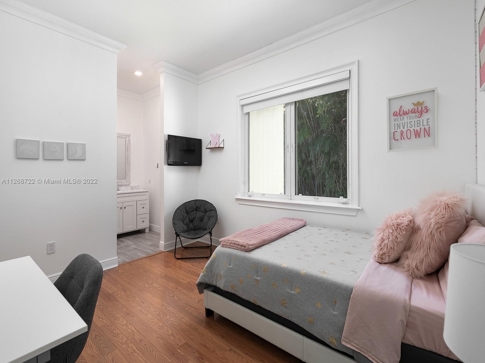 MELNOR ESTATES - Residential
