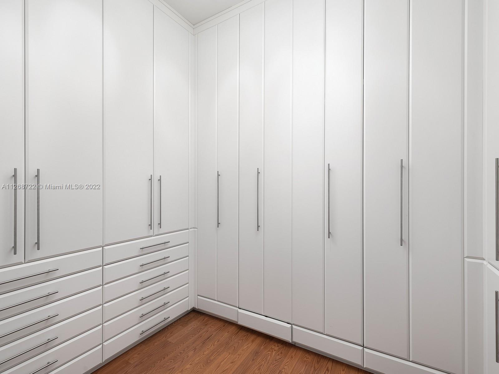 MELNOR ESTATES - Residential