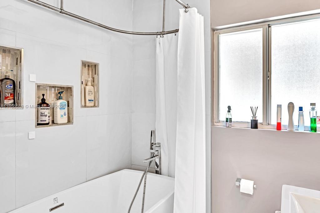 HOMEDALE - Residential Lease