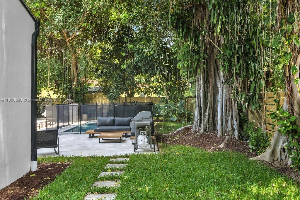 HOMEDALE - Residential Lease