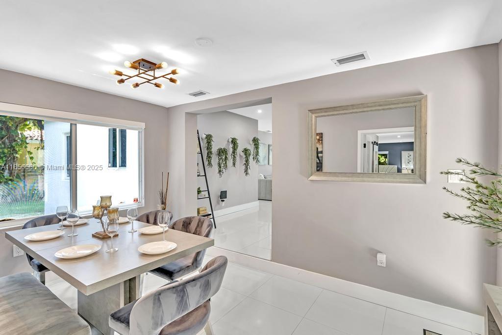 HOMEDALE - Residential Lease