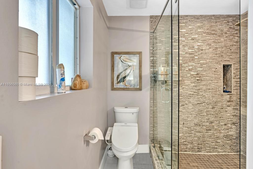 HOMEDALE - Residential Lease