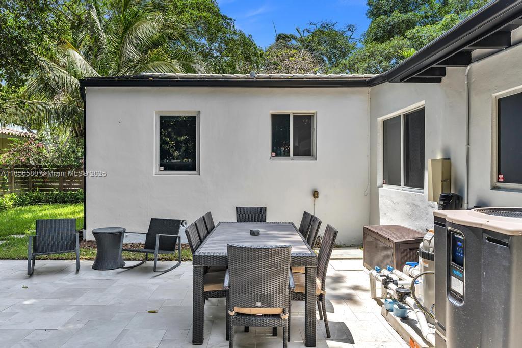 HOMEDALE - Residential Lease