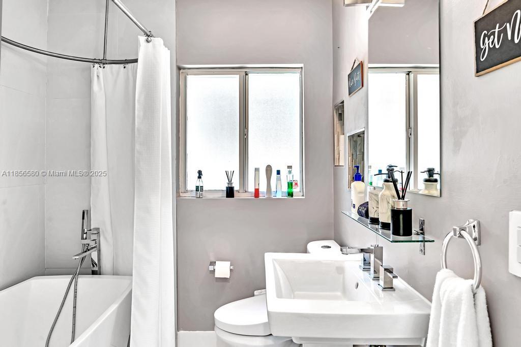 HOMEDALE - Residential Lease