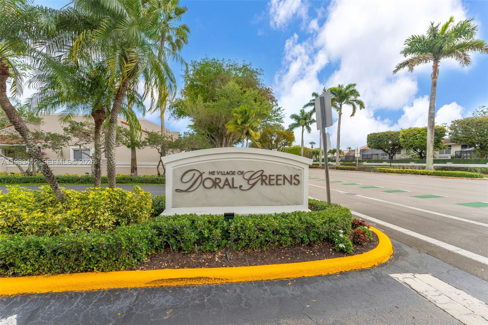 DORAL GREENS - Residential
