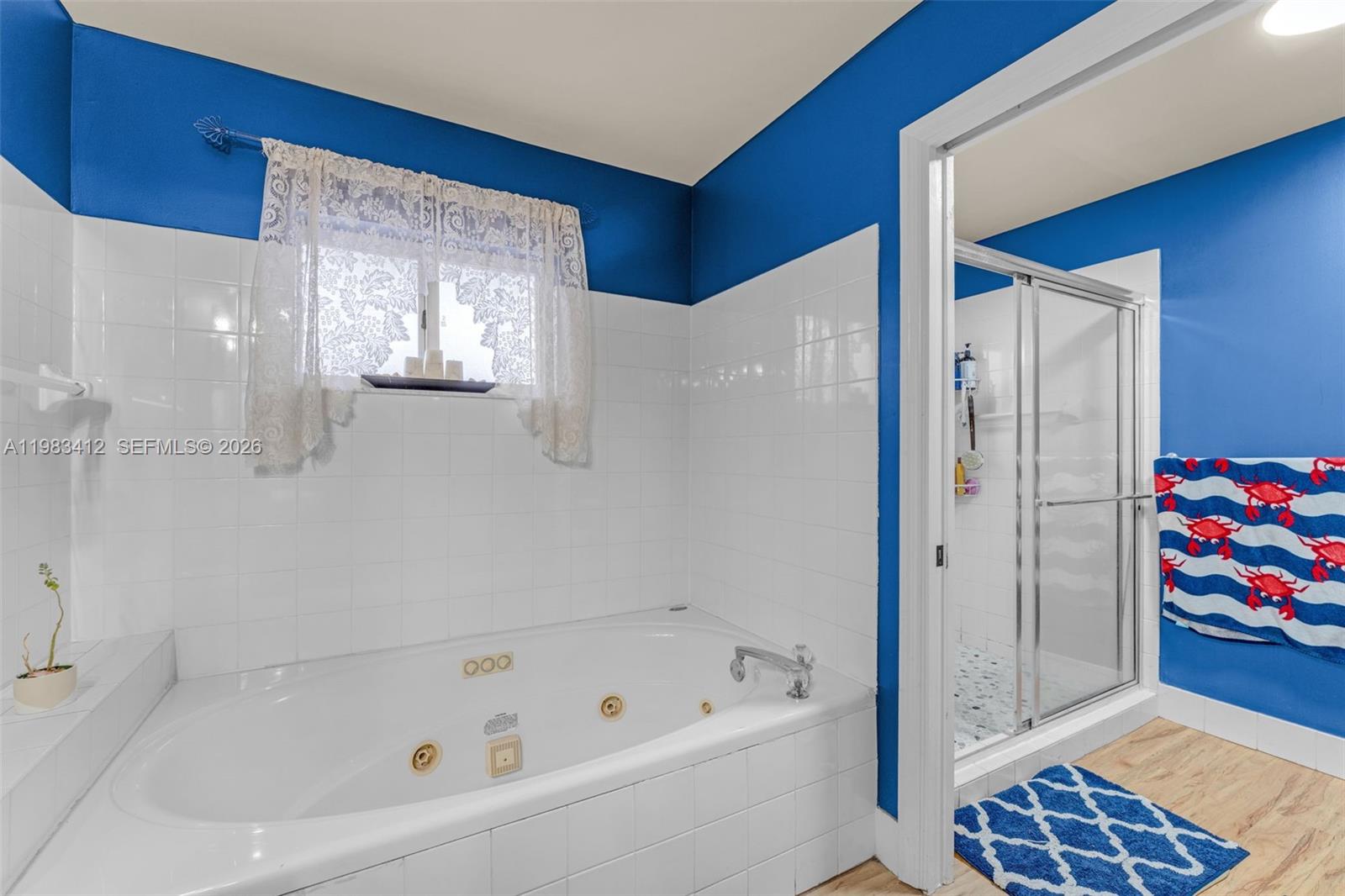 DORAL GREENS - Residential