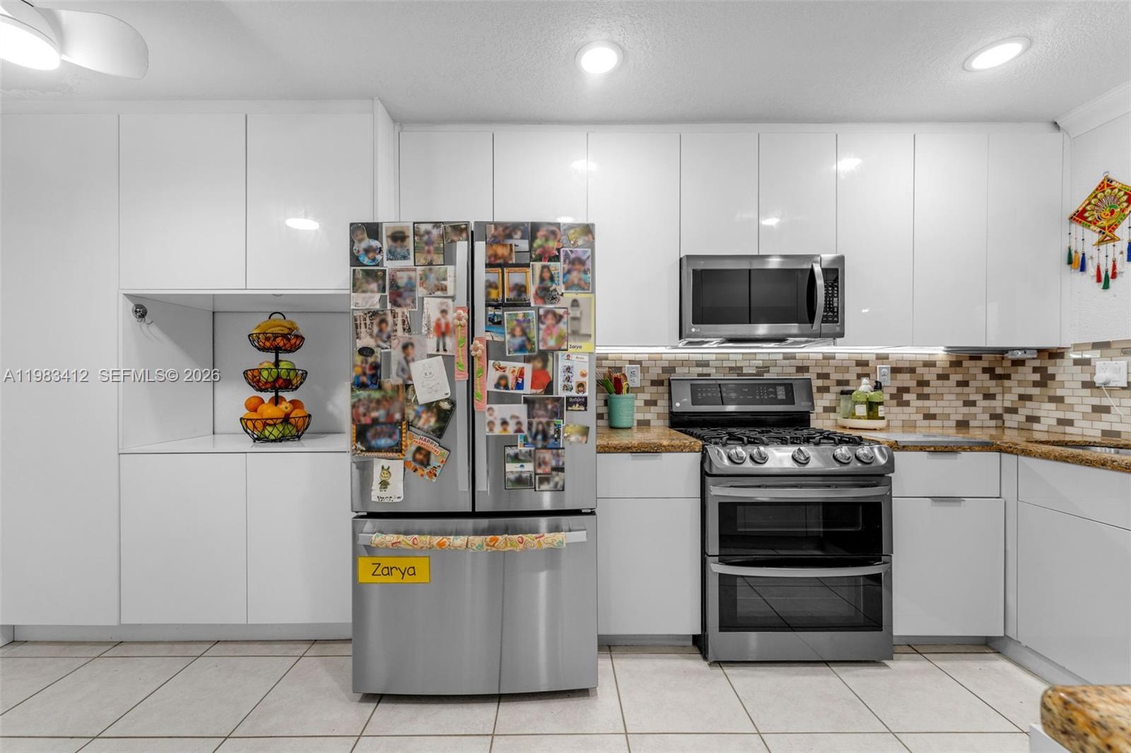 DORAL GREENS - Residential