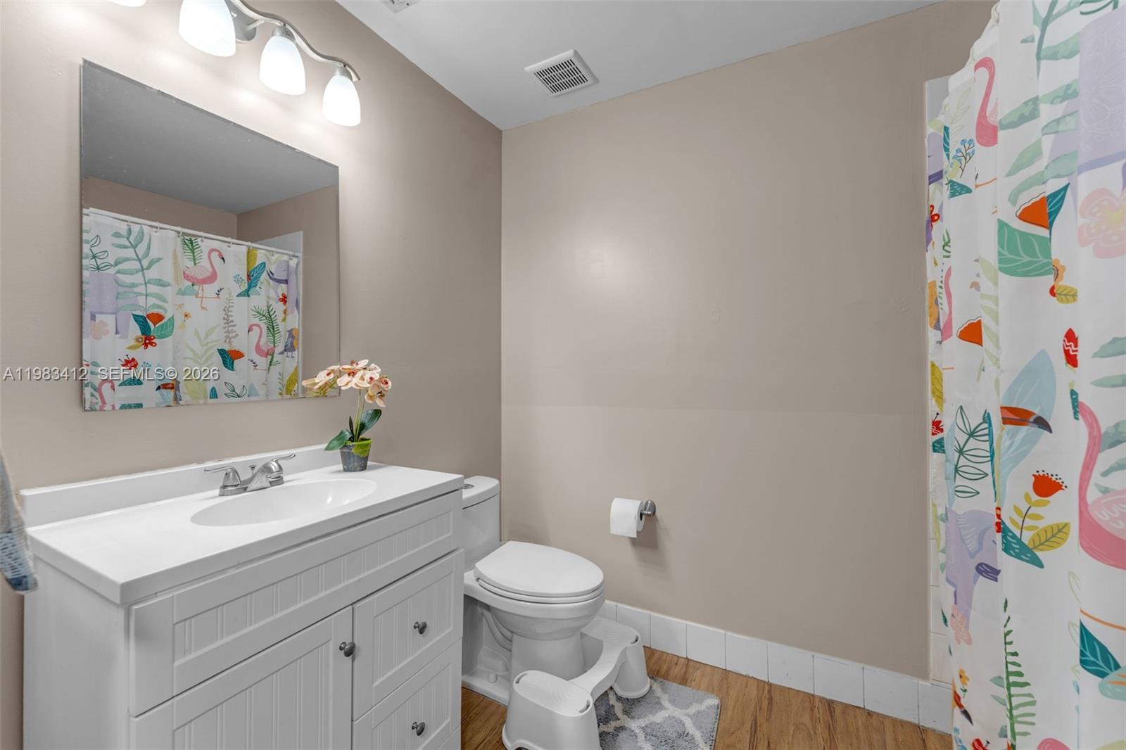 DORAL GREENS - Residential