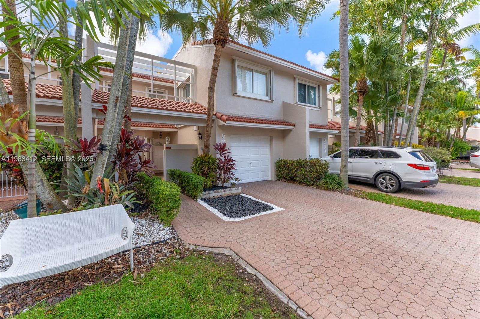 DORAL GREENS - Residential