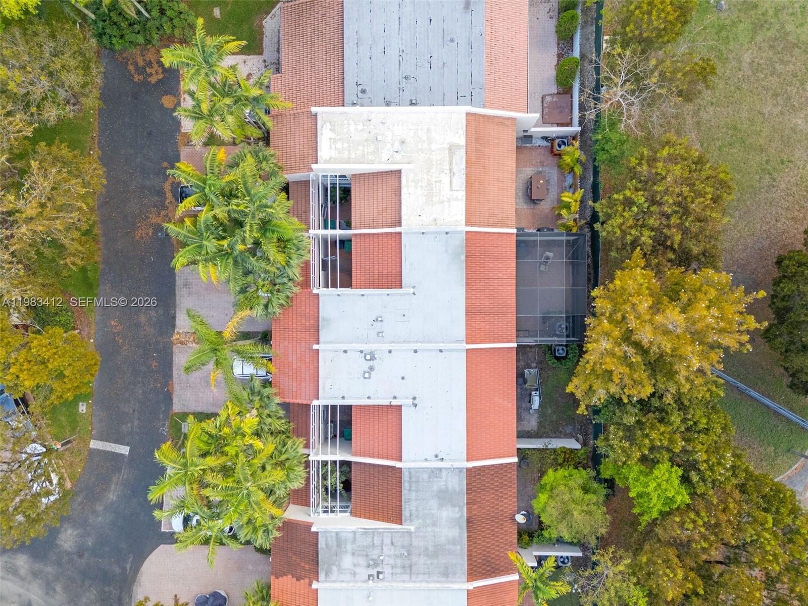 DORAL GREENS - Residential