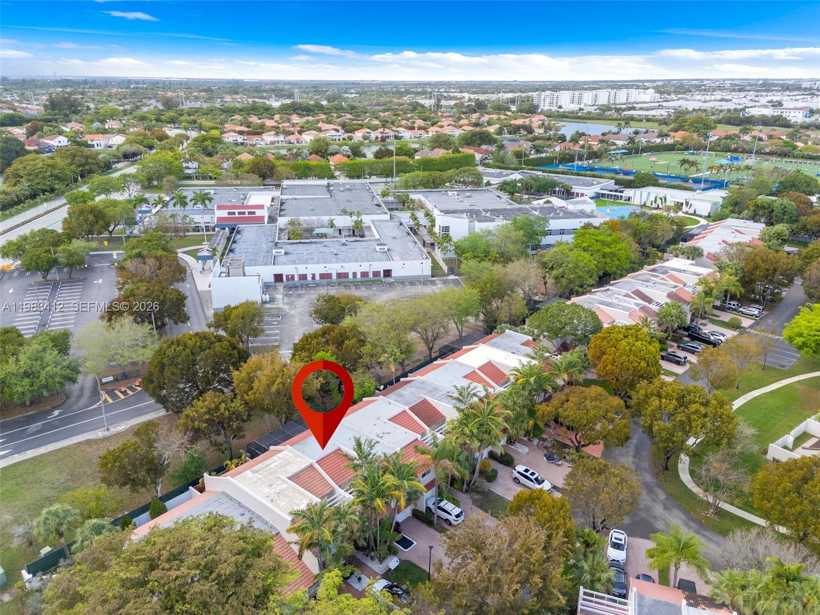 DORAL GREENS - Residential