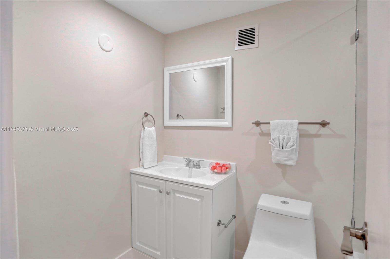 MIRADOR 1200 CONDO - Residential