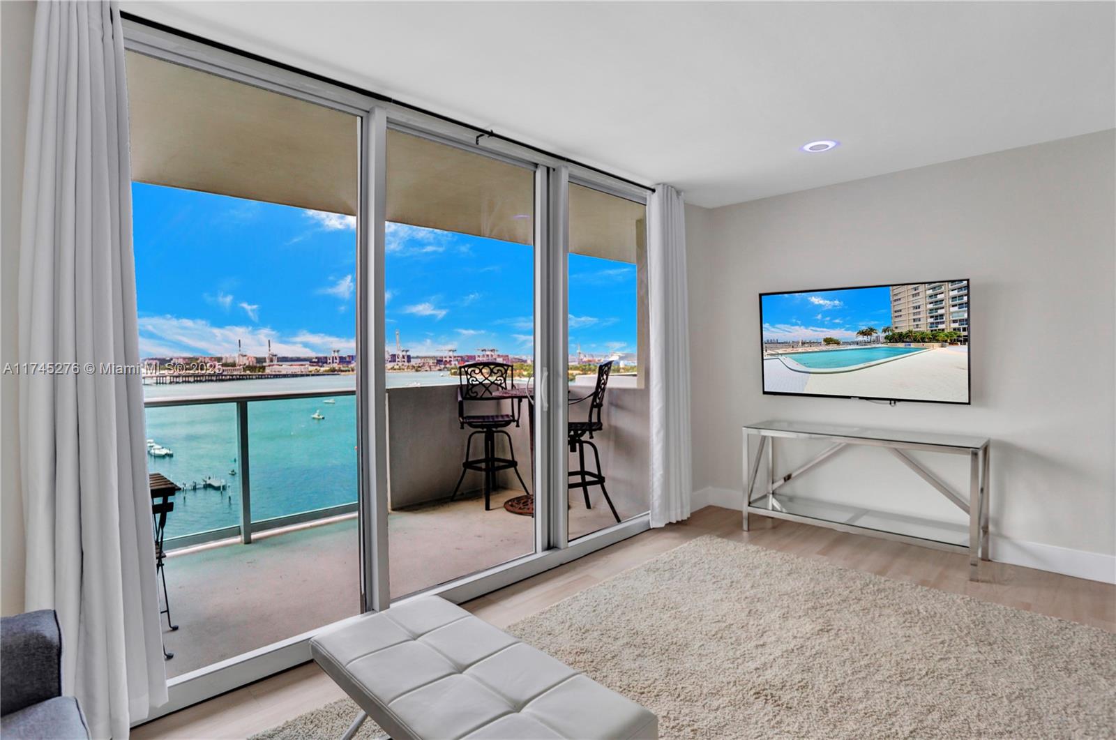 MIRADOR 1200 CONDO - Residential