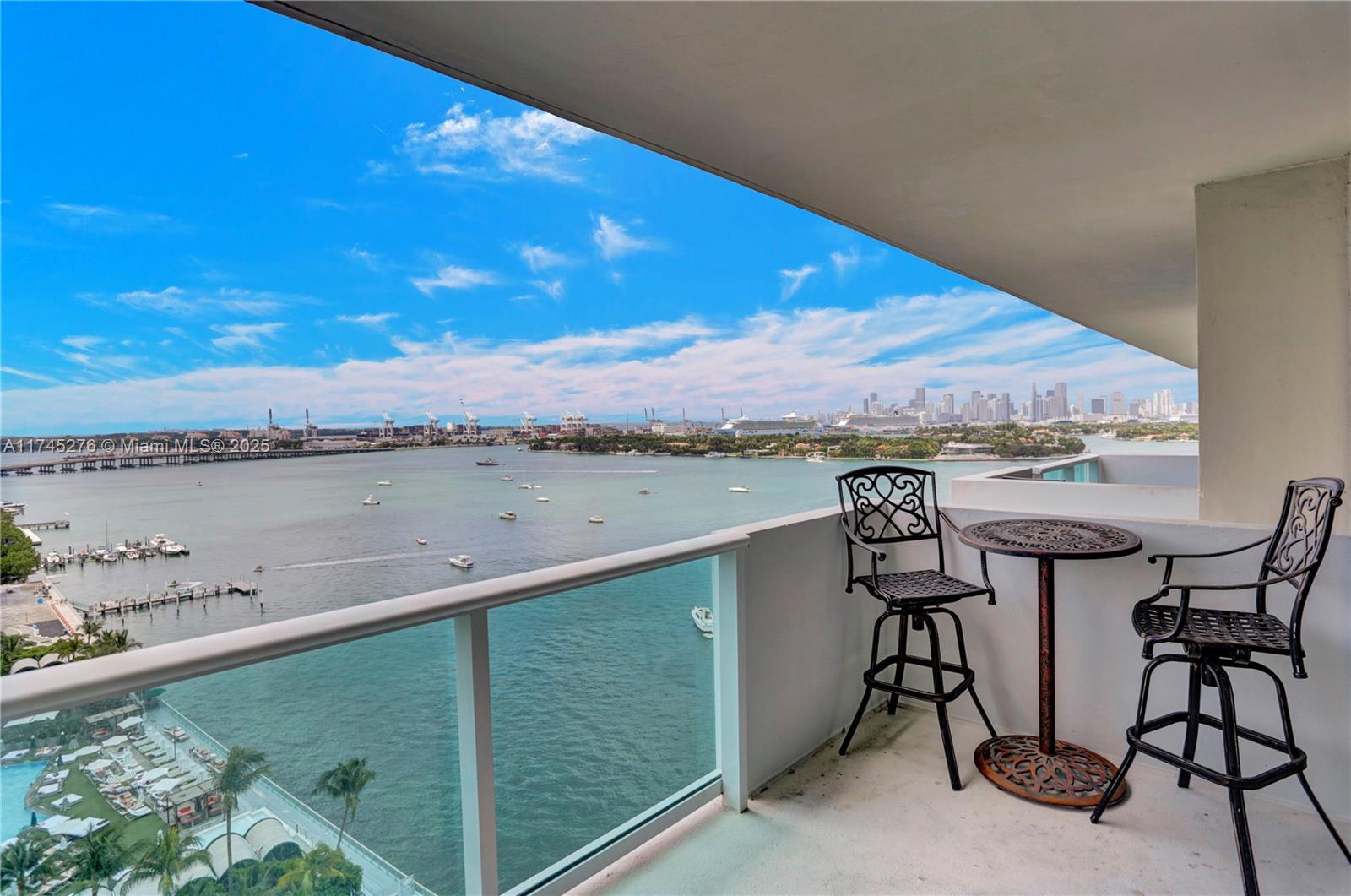 MIRADOR 1200 CONDO - Residential