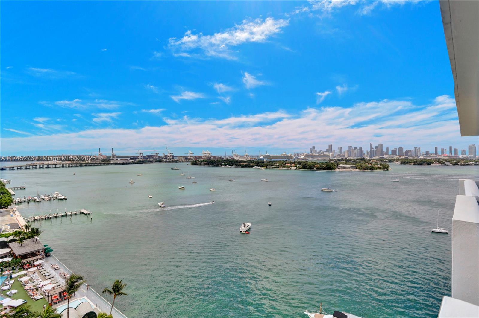 MIRADOR 1200 CONDO - Residential