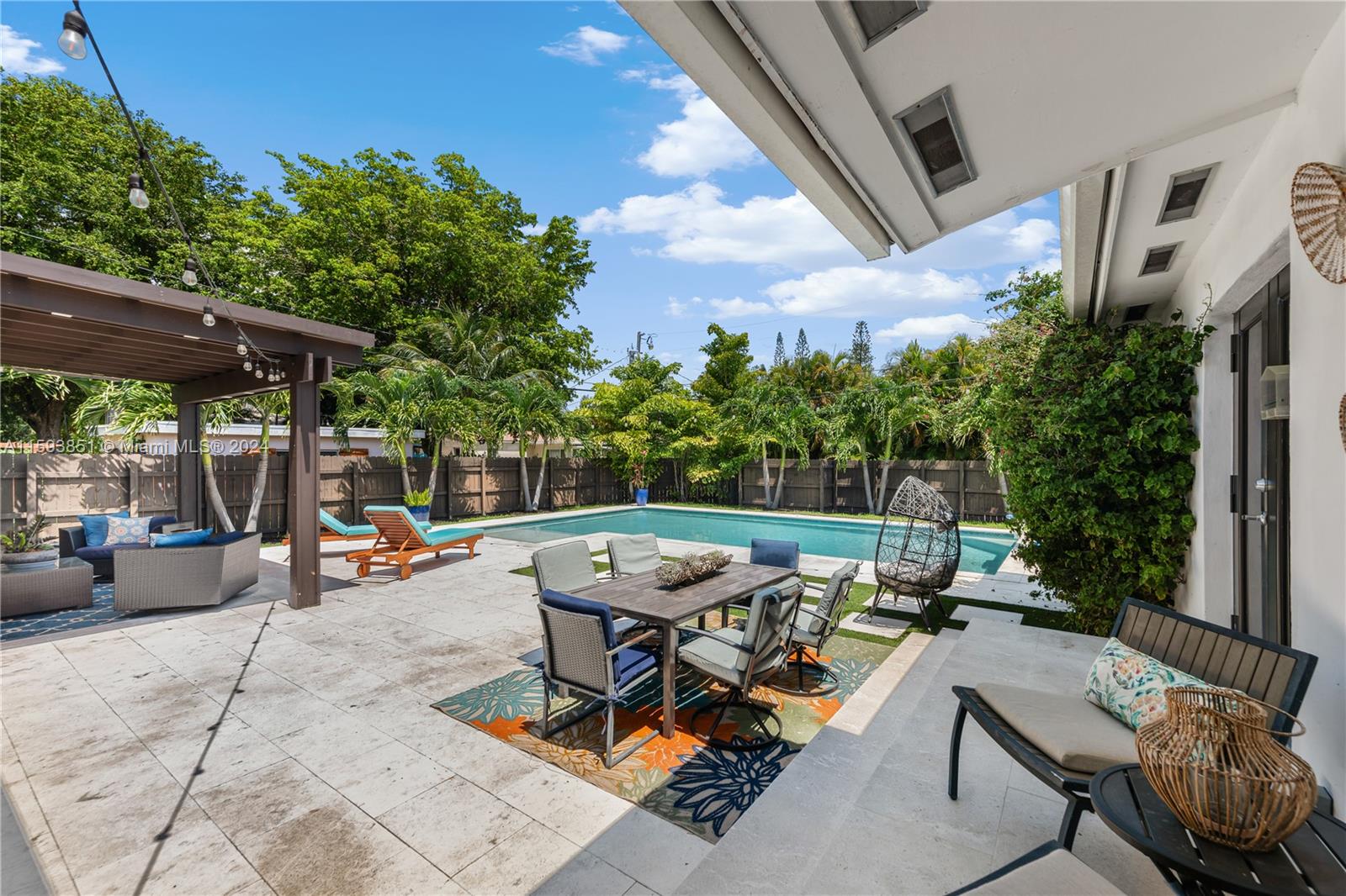 MIAMI SHORES SEC 1 AMD - Residential