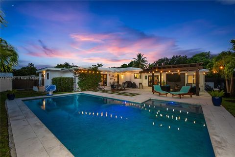 Single Family Residence in Miami Shores FL 27 94th St.jpg