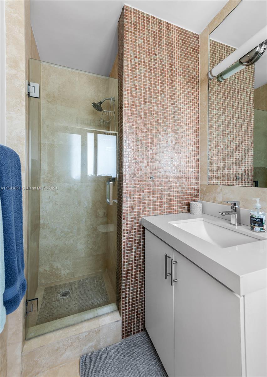 MIAMI SHORES SEC 1 AMD - Residential