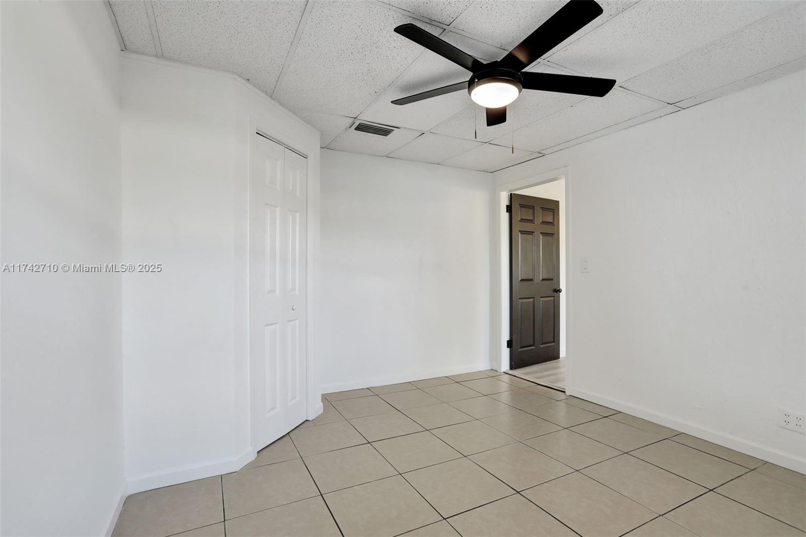 COLLIER ESTATES - Residential