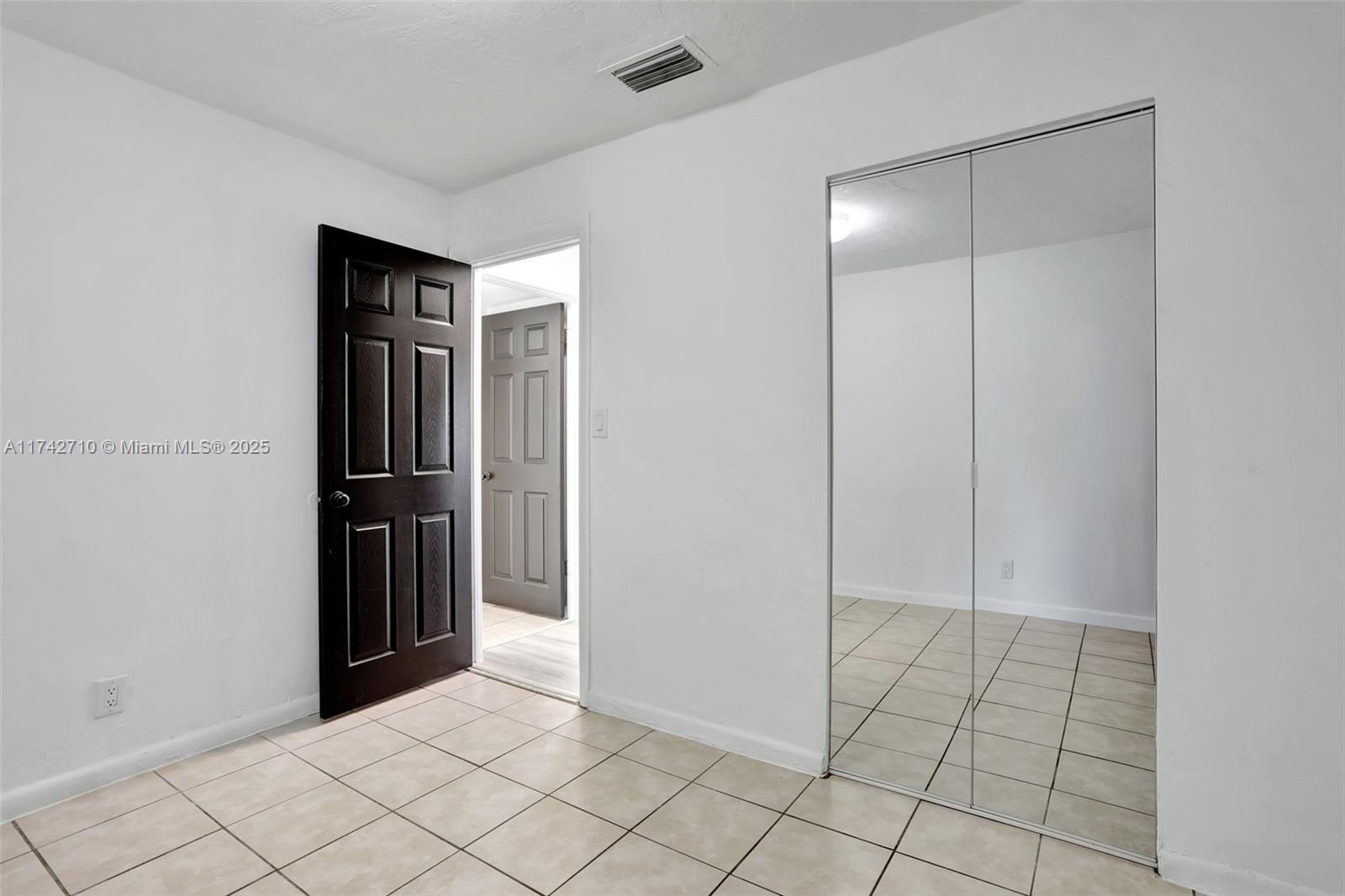COLLIER ESTATES - Residential
