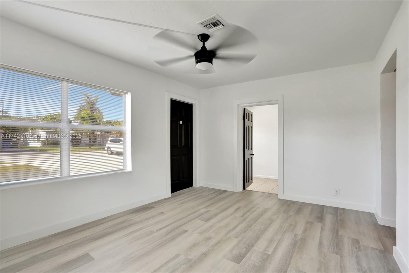 COLLIER ESTATES - Residential