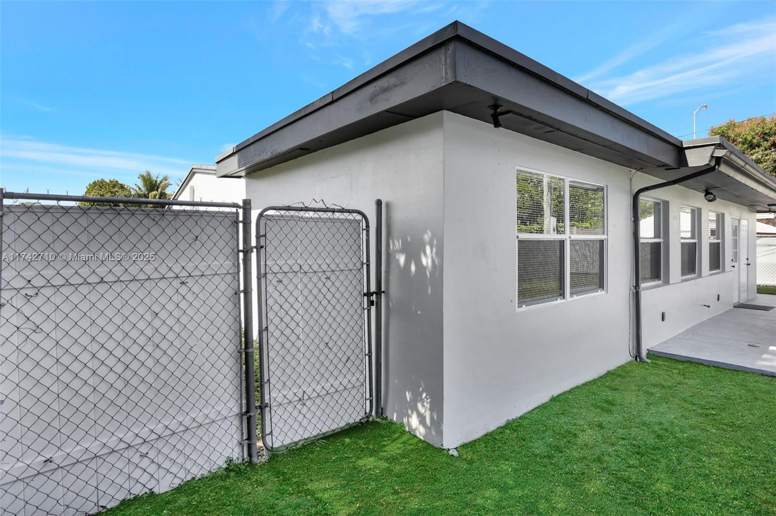 COLLIER ESTATES - Residential