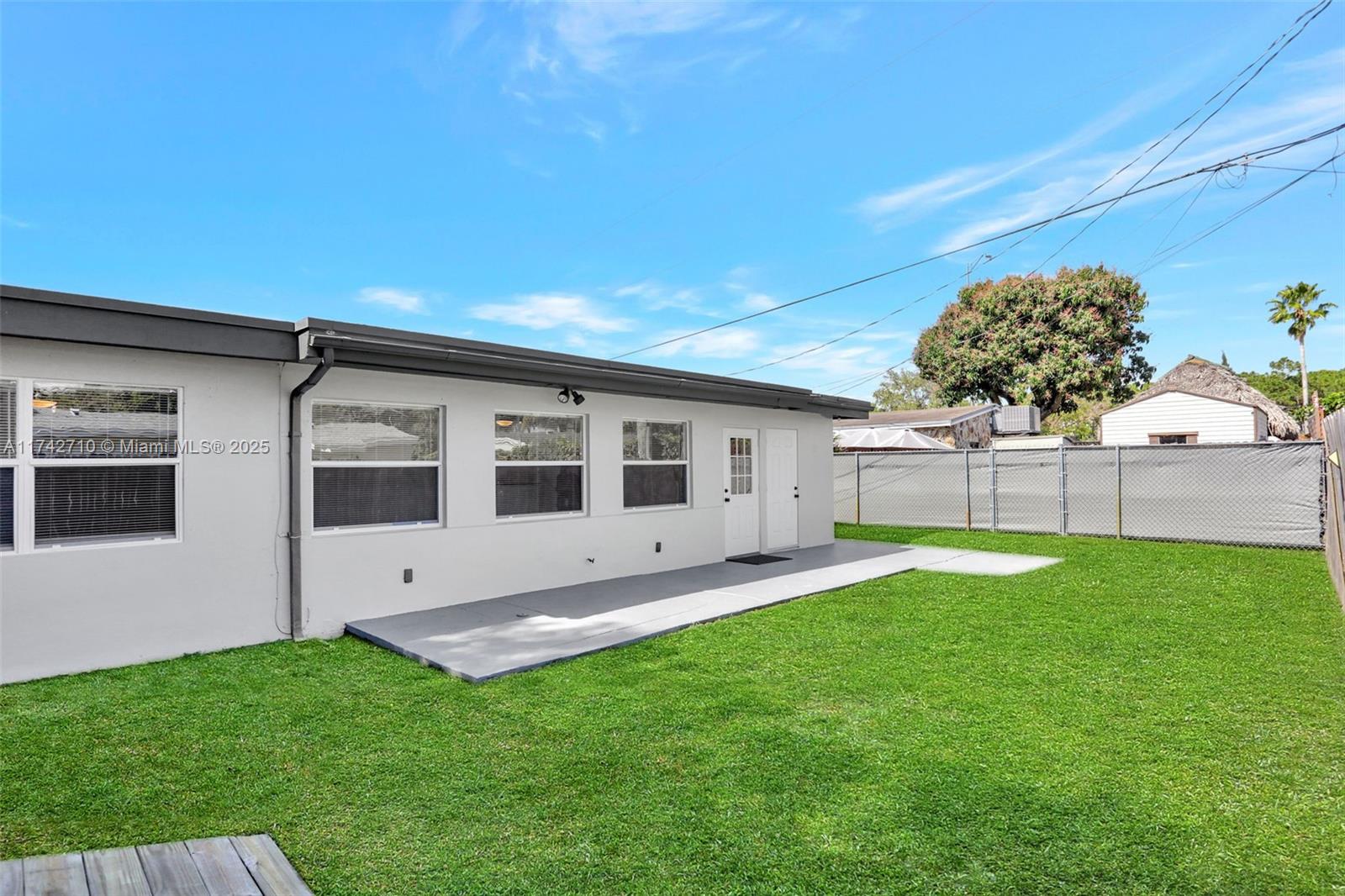 COLLIER ESTATES - Residential
