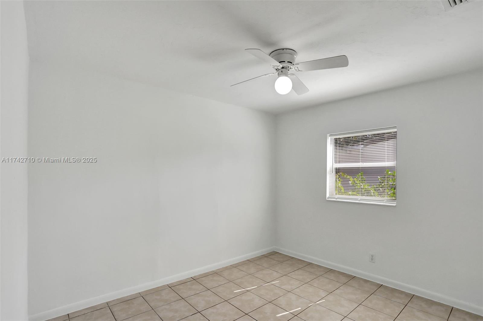 COLLIER ESTATES - Residential