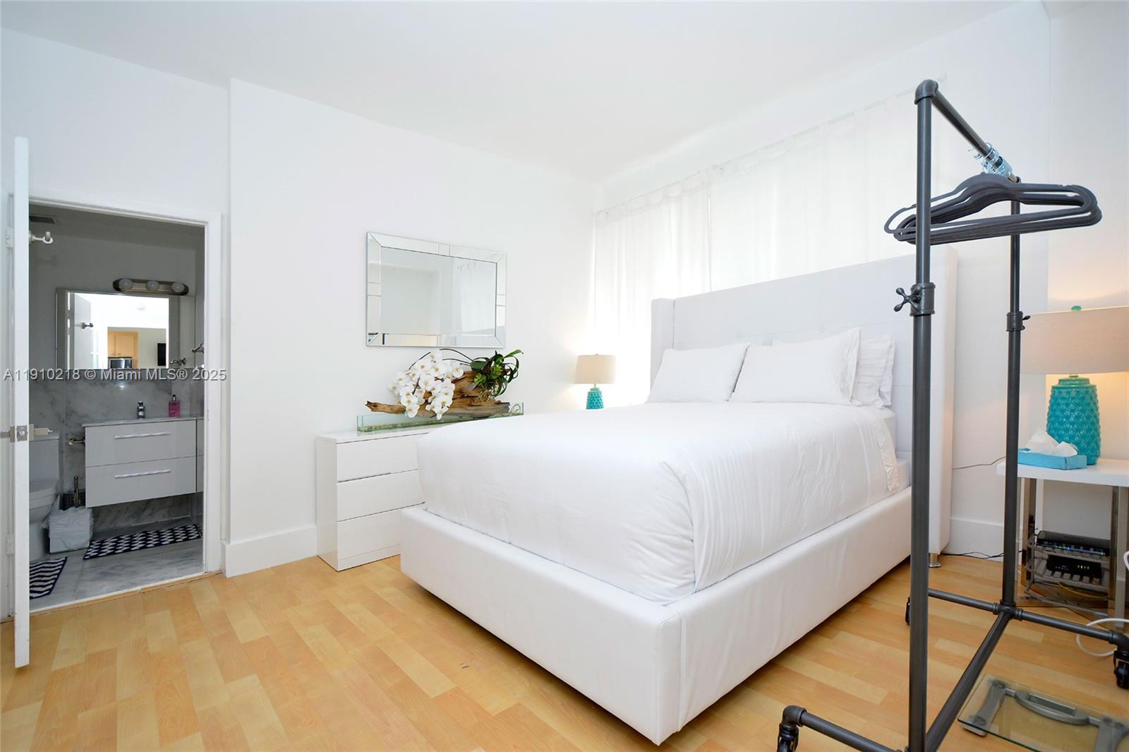 1342 DREXEL CONDO - Residential