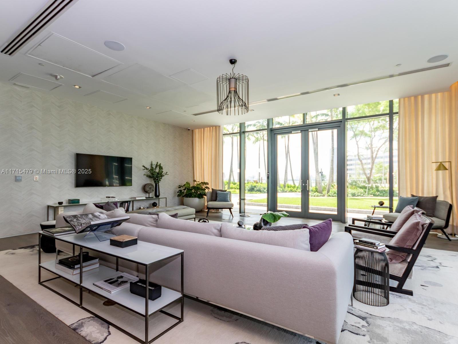PARAISO BAY CONDO - Residential