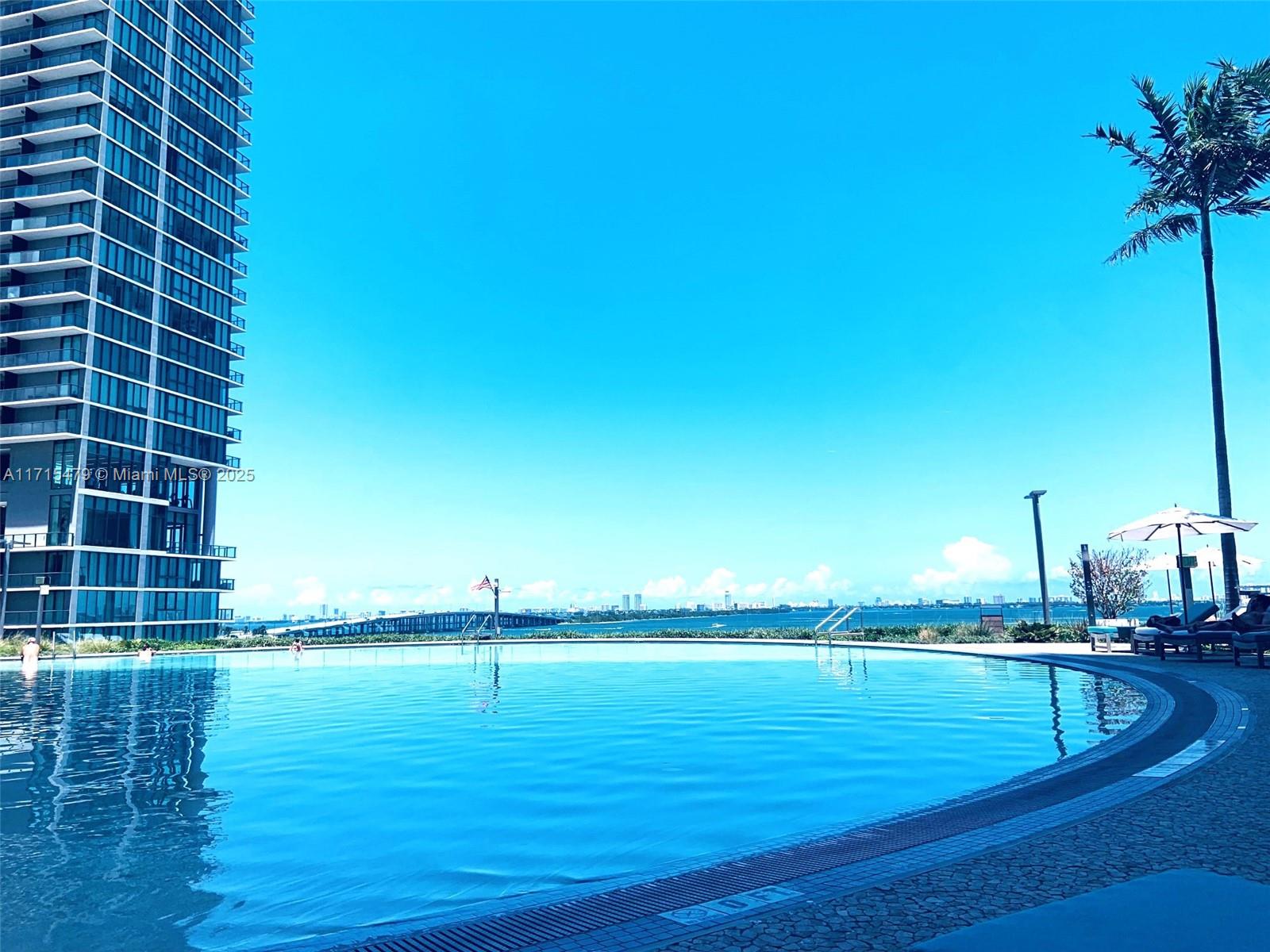 PARAISO BAY CONDO - Residential