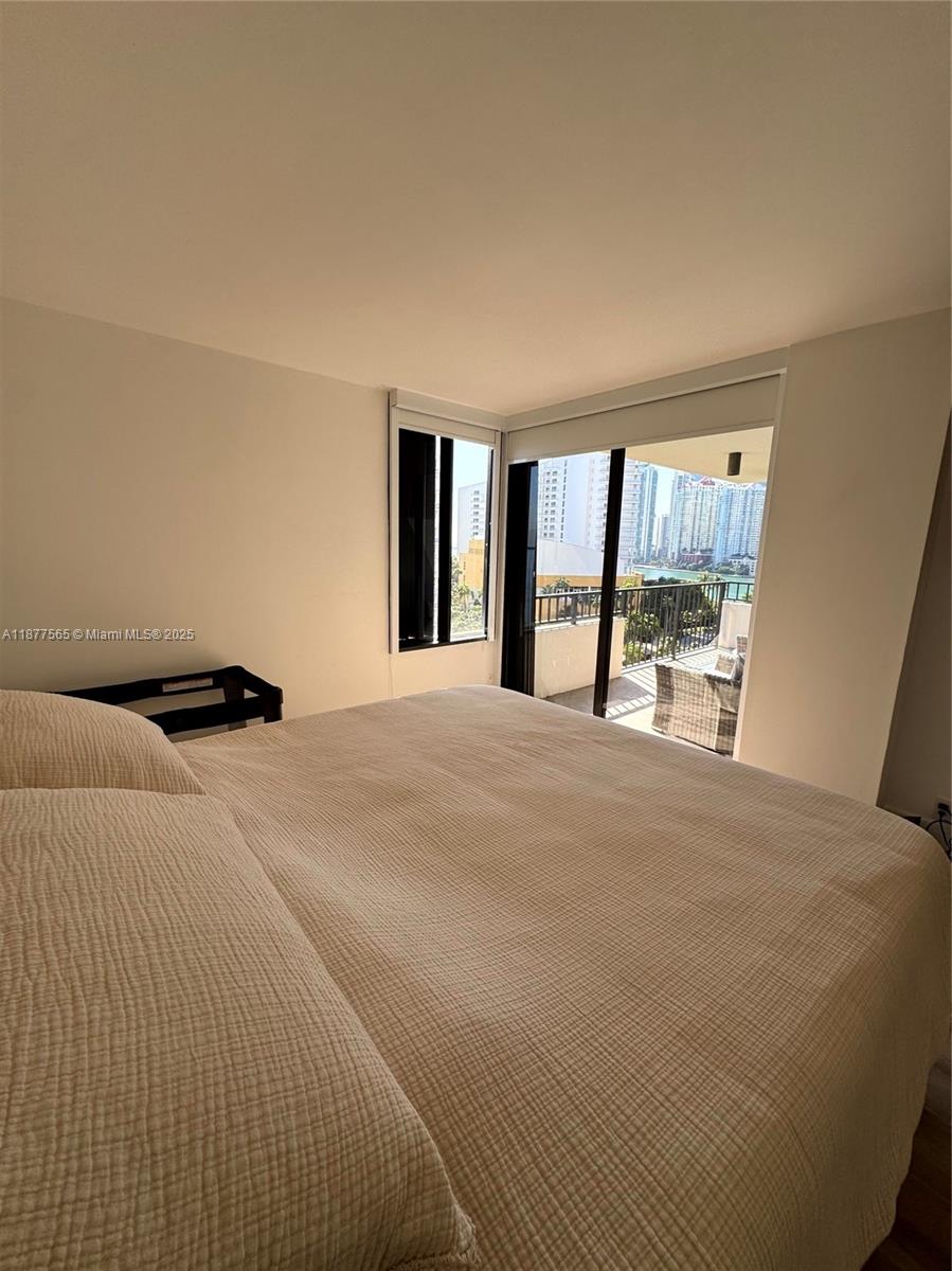 BRICKELL KEY ONE CONDO - Residential