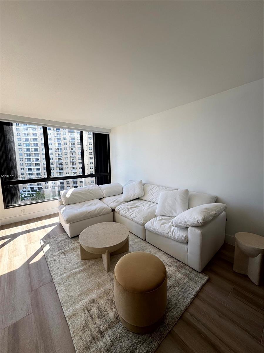 BRICKELL KEY ONE CONDO - Residential