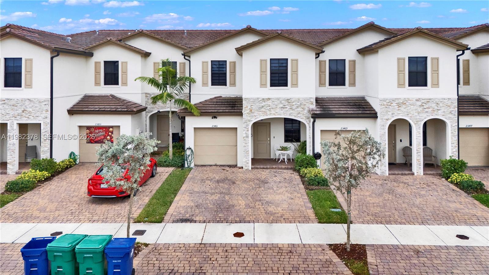 KENDALL ASSEMBLAGE SOUTH - Residential