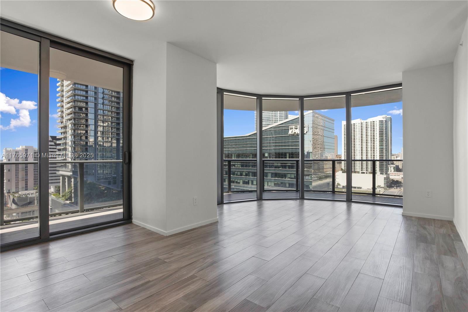 801 SMA RESIDENCES CONDO - Residential