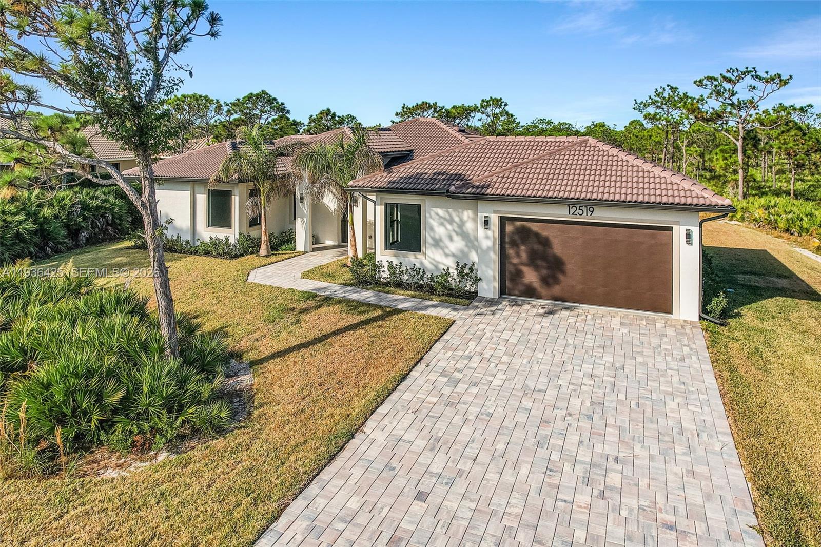 CALUSA RIDGE - Residential