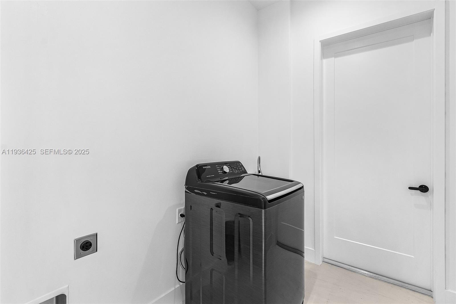 CALUSA RIDGE - Residential