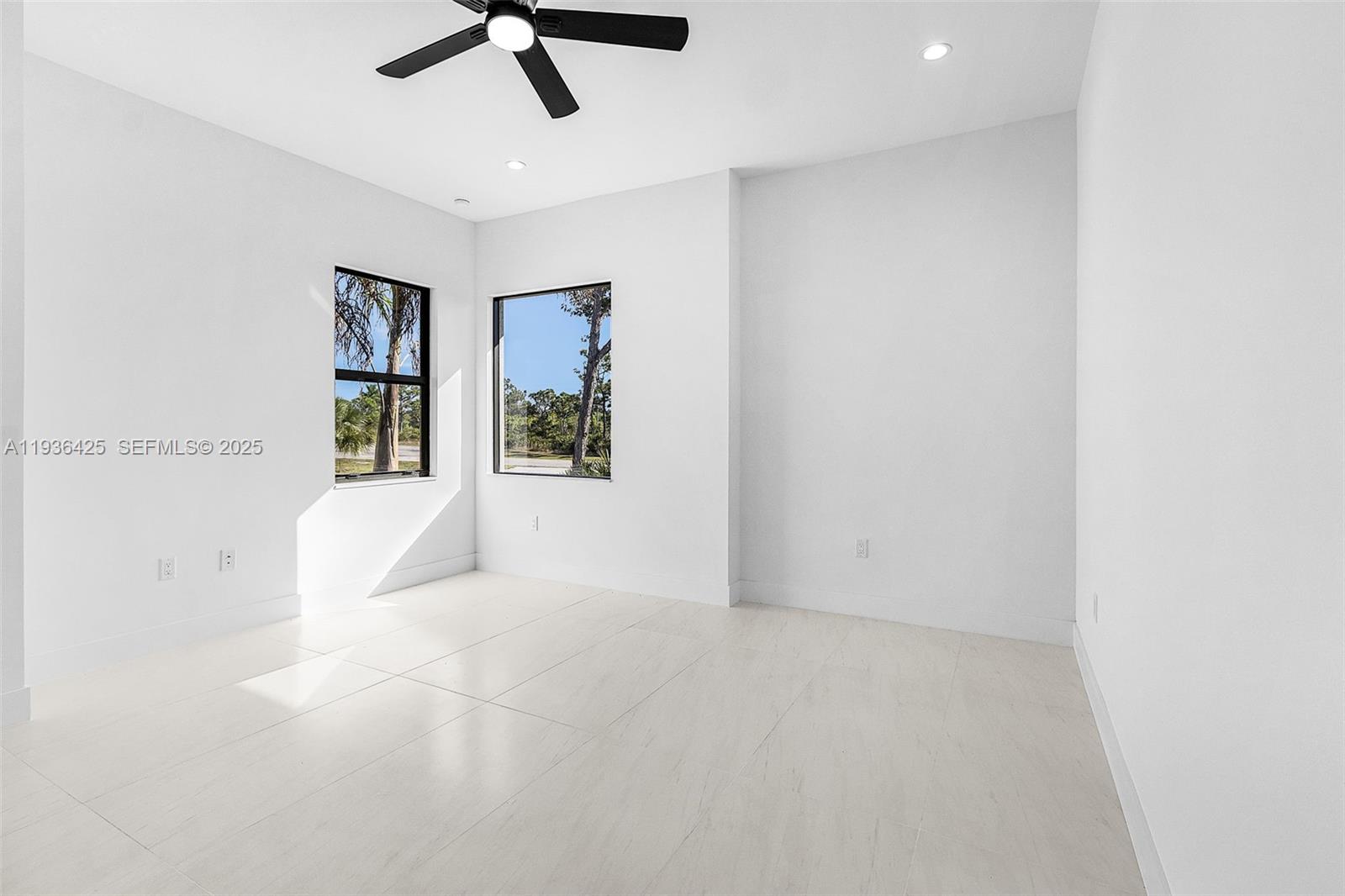 CALUSA RIDGE - Residential