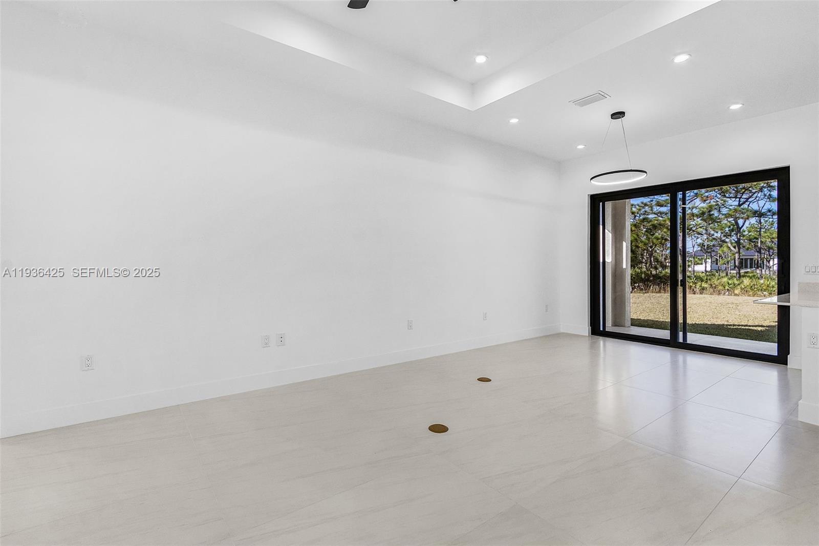 CALUSA RIDGE - Residential