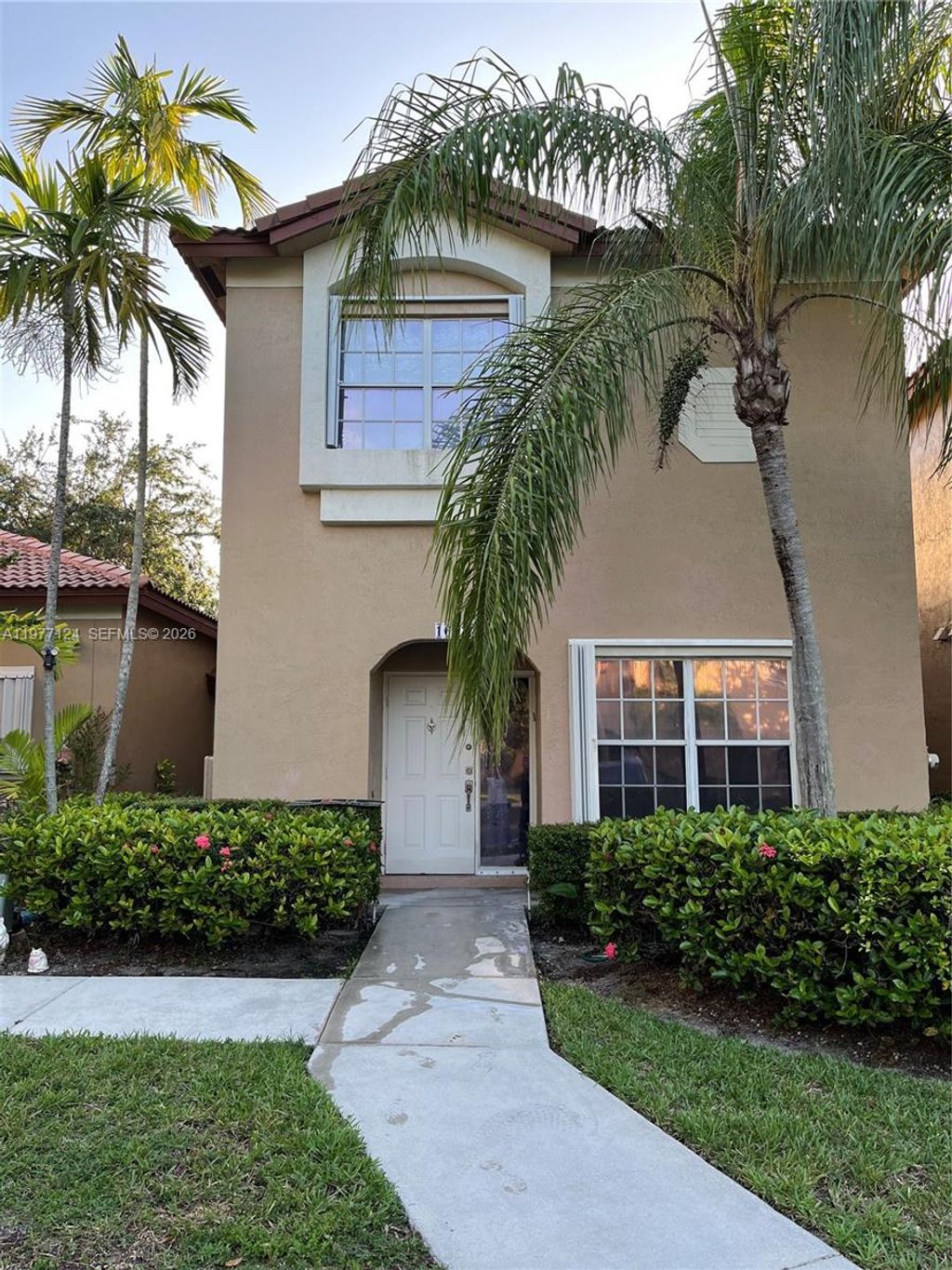 Photo of 16134 Emerald Cove Rd #16134, Weston, FL 33331 (MLS # A11977124)