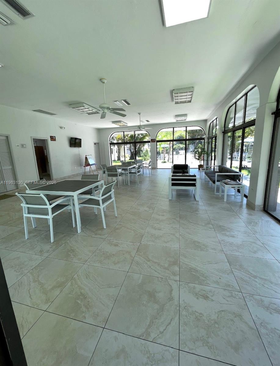 GRANADA DADELAND CONDO - Residential