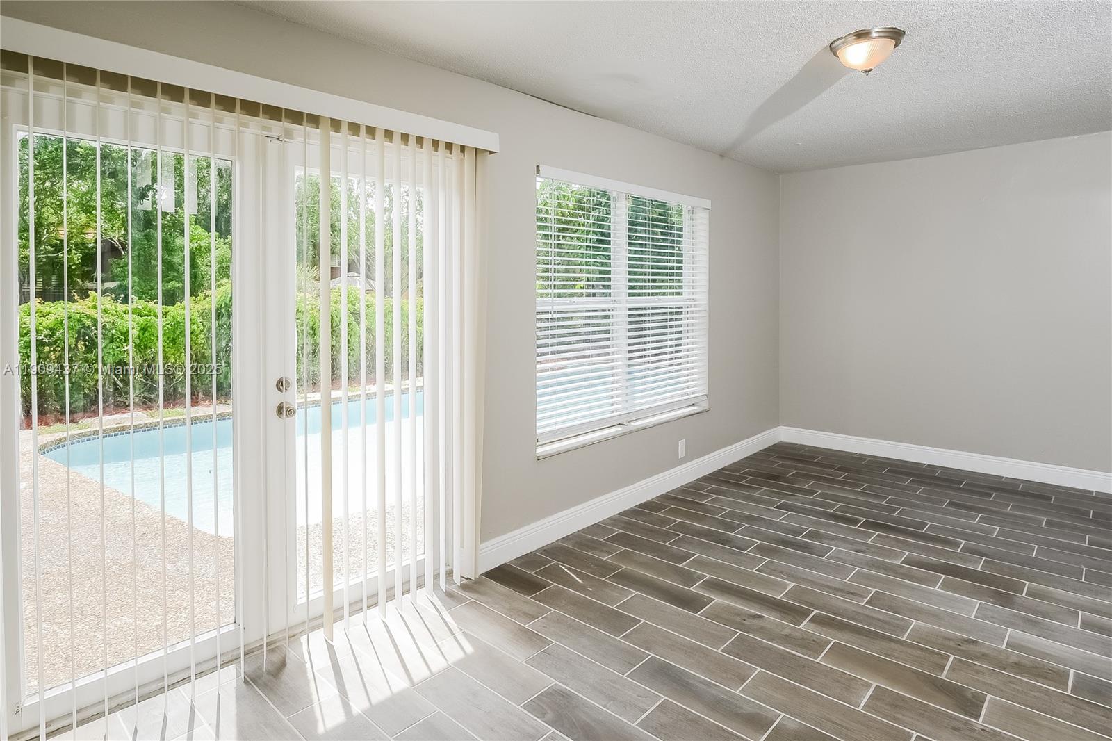 SUNRISE GOLF VILLAGE 3RD - Residential Lease