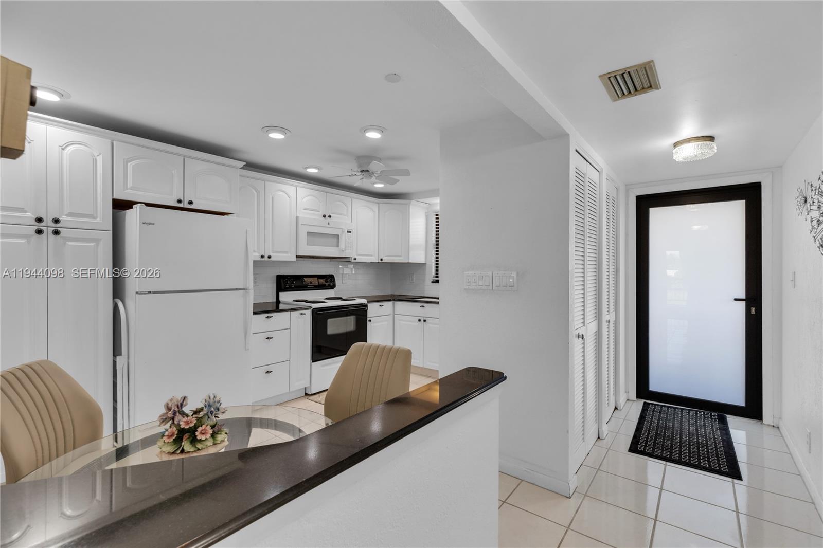 DEER CREEK COUNTRY CLUB - Residential