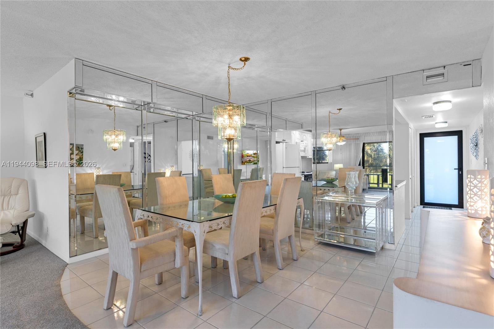 DEER CREEK COUNTRY CLUB - Residential