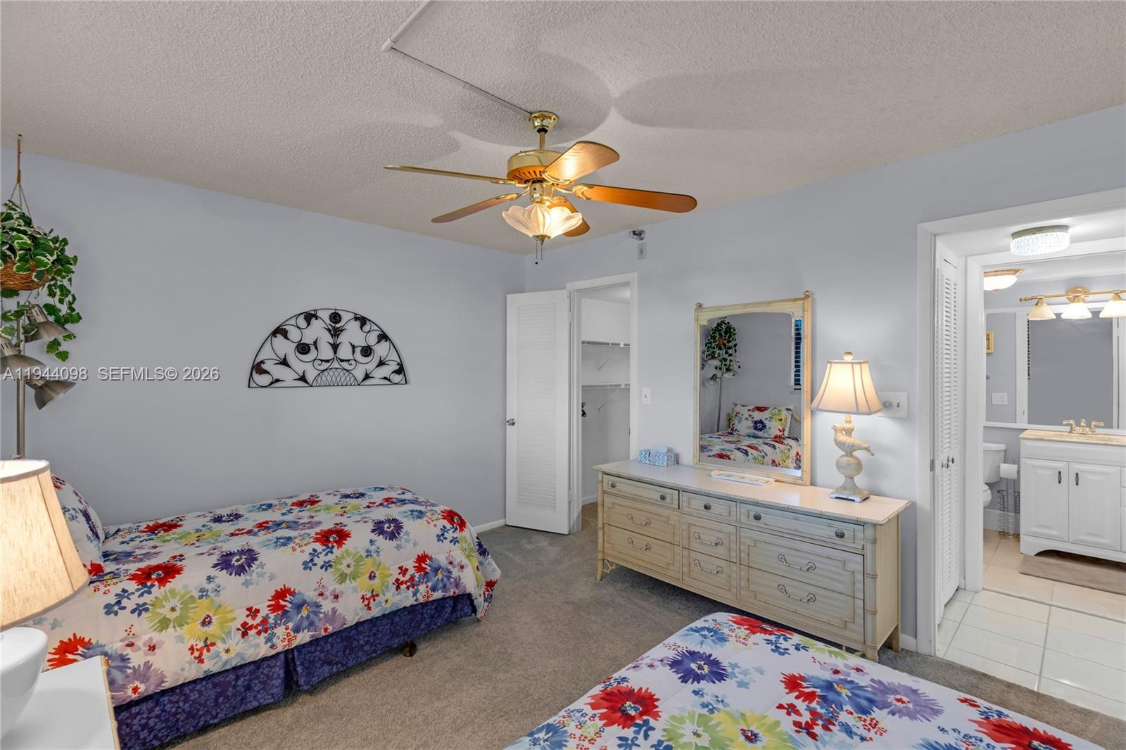 DEER CREEK COUNTRY CLUB - Residential